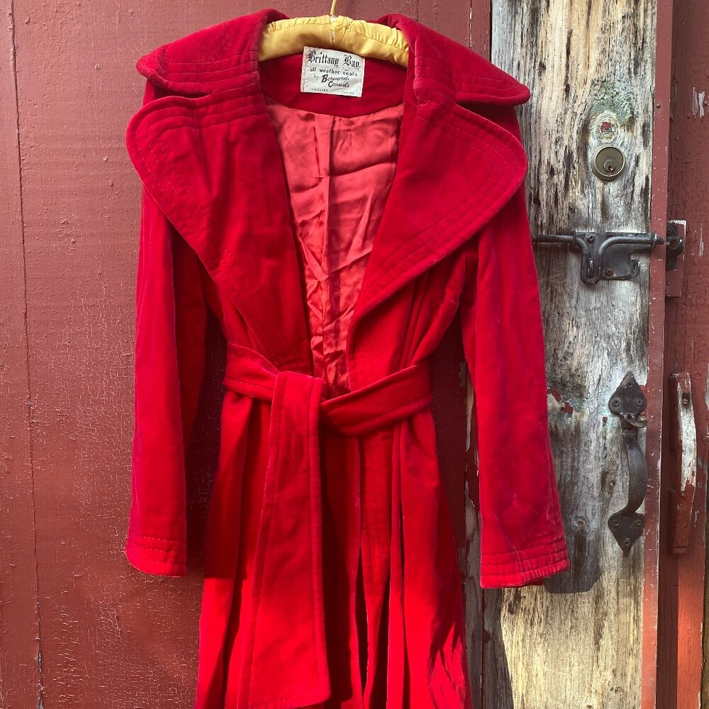 1960's Vintage Cherry Red Cotton Velvet Trenchcoat